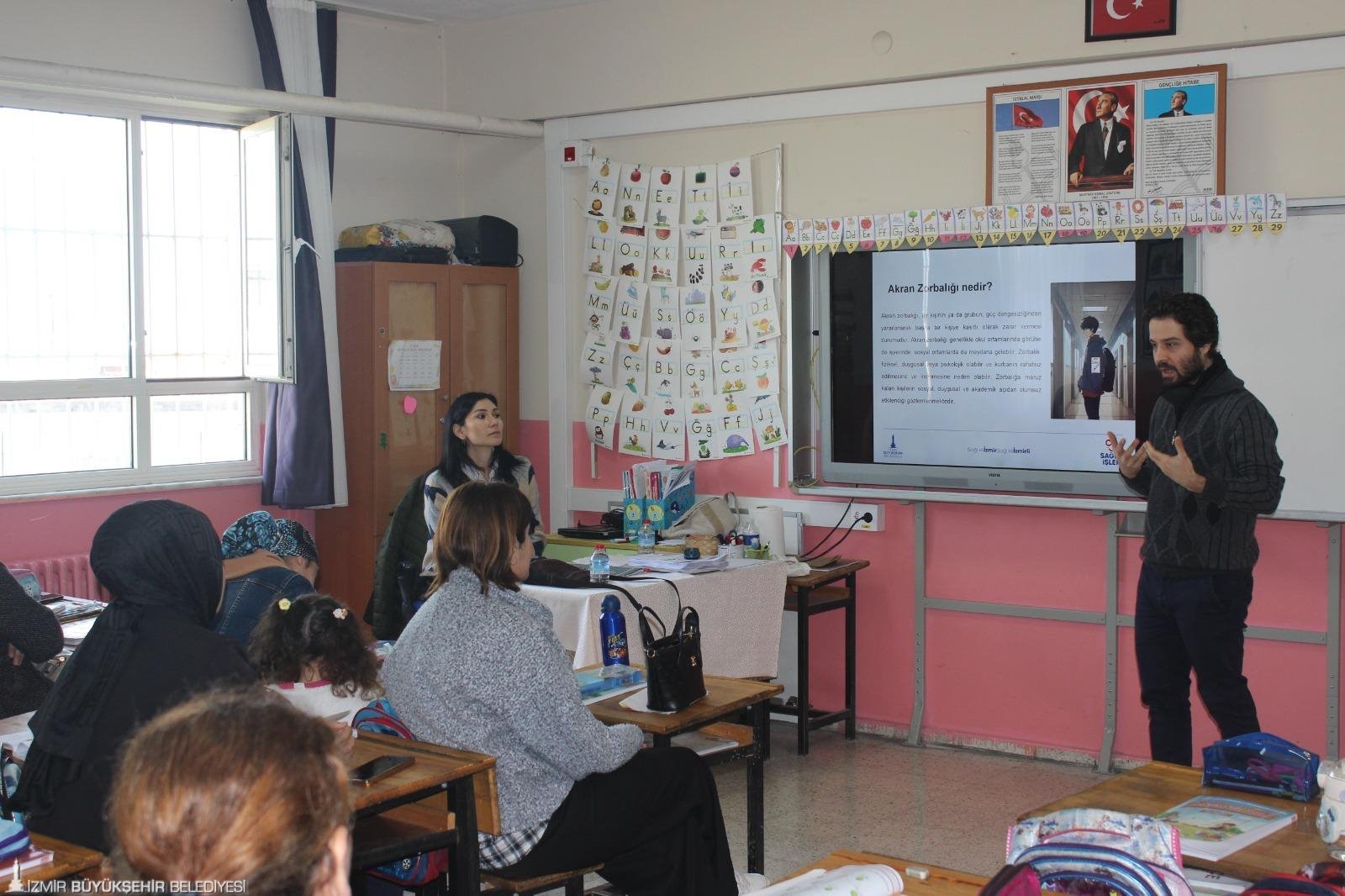 Akran zorbalığı ve şiddete karşı nezaket eğitimi