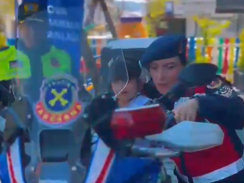 Yalova Jandarma Ekipleri Geleceğimizin Teminatı Yavrularımızın 23 Nisan Ulusal Egemenlik ve Çocuk Bayramı Coşkusuna Ortak Oldu