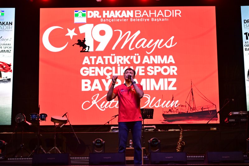 Bahçelievler’de 19 Mayıs Coşkusu Eypio Konseriyle Yaşandı