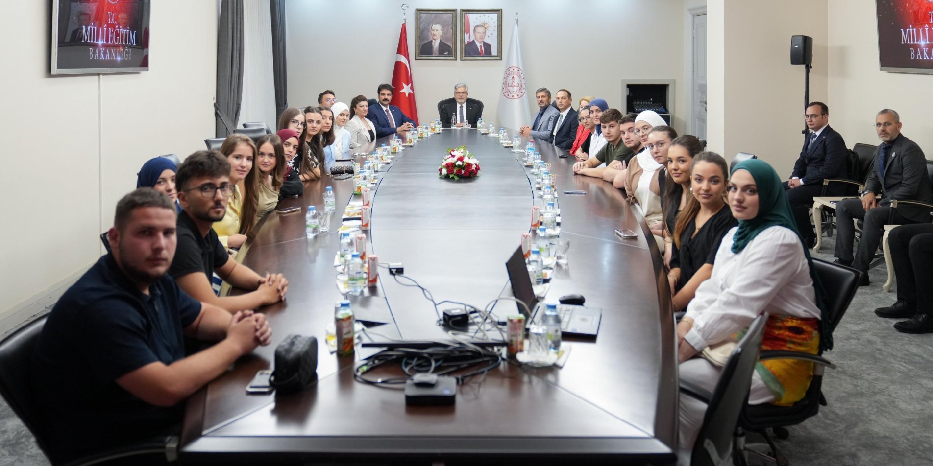 Novi Pazar Türk Kültür Merkezi Öğrencilerinden Millî Eğitim Bakanlığına Ziyaret