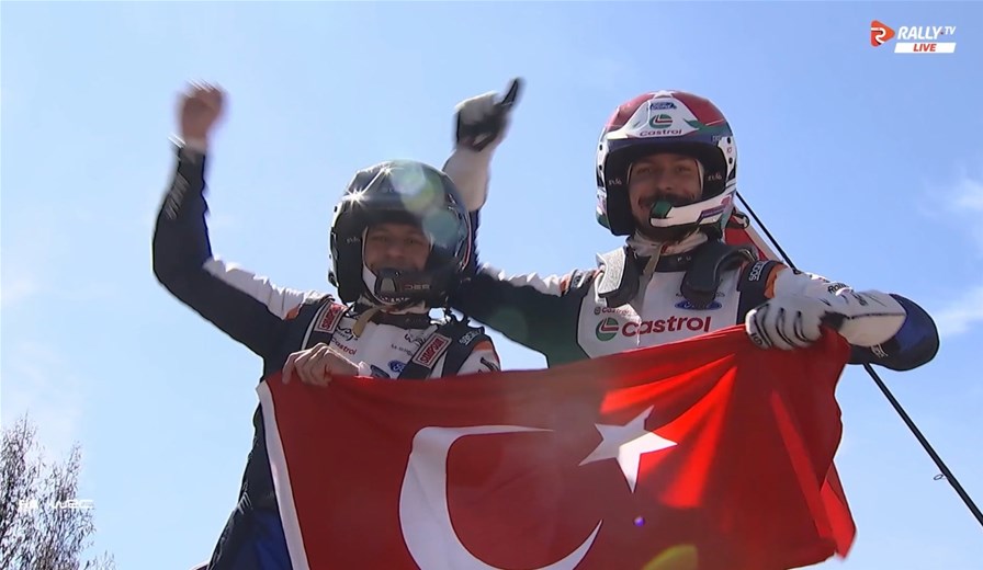 Bakan Bak’tan Dünya Gençler Ralli Şampiyonu Ali Türkkan İçin Tebrik Mesajı