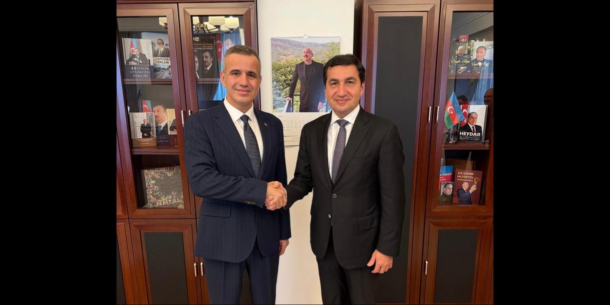Hikmet Hacıyev, İletişim Başkan Yardımcısı Ferhat Pirinççi ve beraberindeki heyeti kabul etti