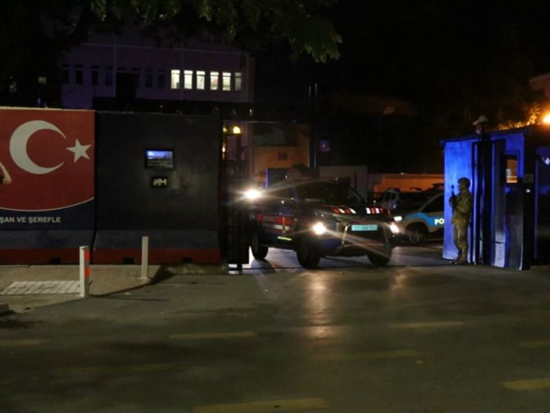 “16 ilde DEAŞ Terör Örgütüne Yönelik Düzenlenen Operasyonlarda 51 Şüpheli Yakalandı.”