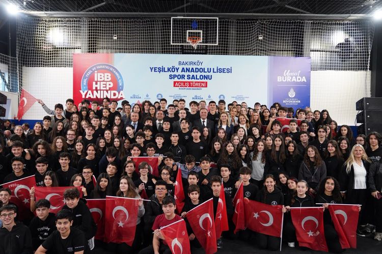 Yeşilköy Anadolu Lisesi’ne Yeni Spor Salonu