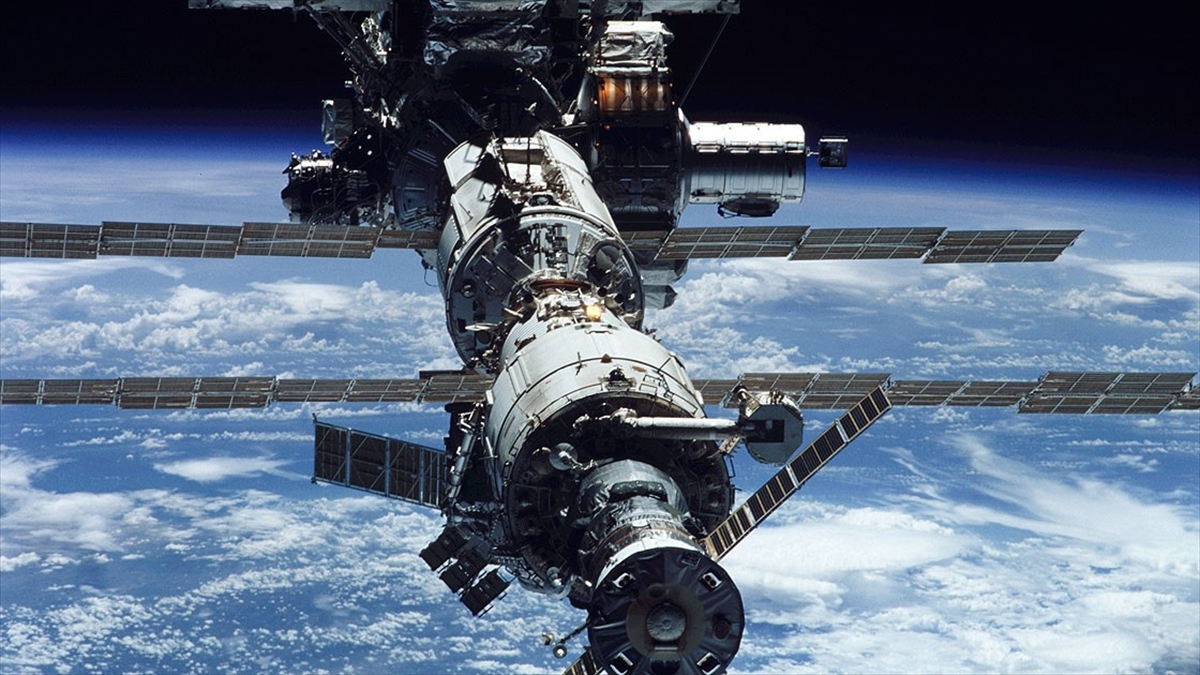 Uluslararası Uzay İstasyonu’ndaki insanlı uzay görevi 20. yılını tamamladı