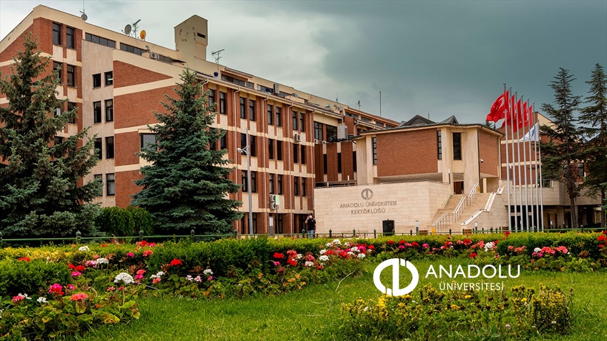 Anadolu Üniversitesi açıköğretim ve örgün eğitim sınavlarını çevrimiçi yapacak