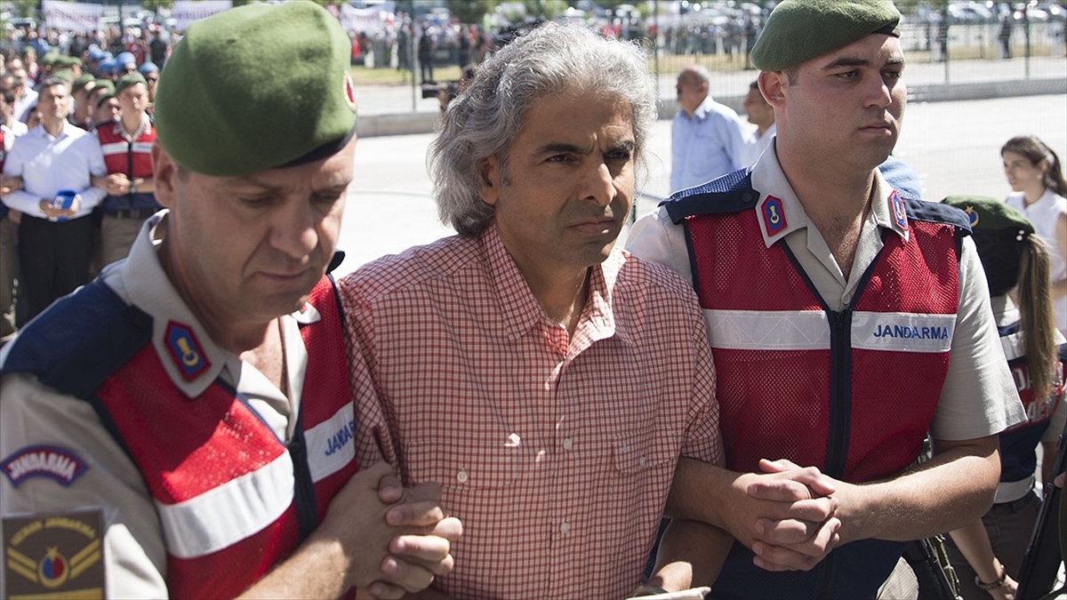 FETÖ’nün darbe girişiminde F16’lara havada yakıt sağlayan eski tuğgeneral cezasız kalmadı