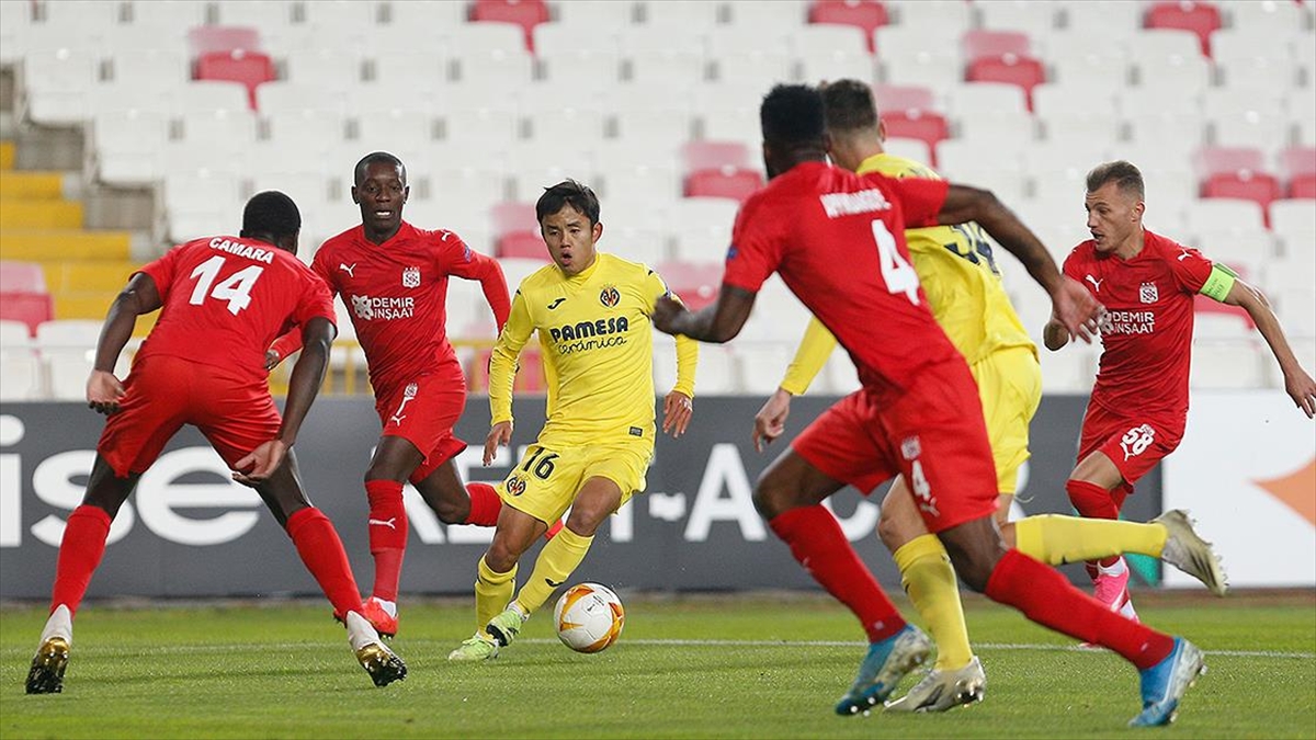 Demir Grup Sivasspor Avrupa Ligi’nde mağlup