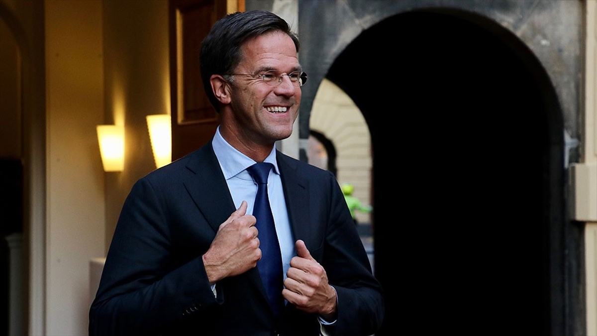 Hollanda seçimlerini Mark Rutte üst üste 4’üncü kez kazandı