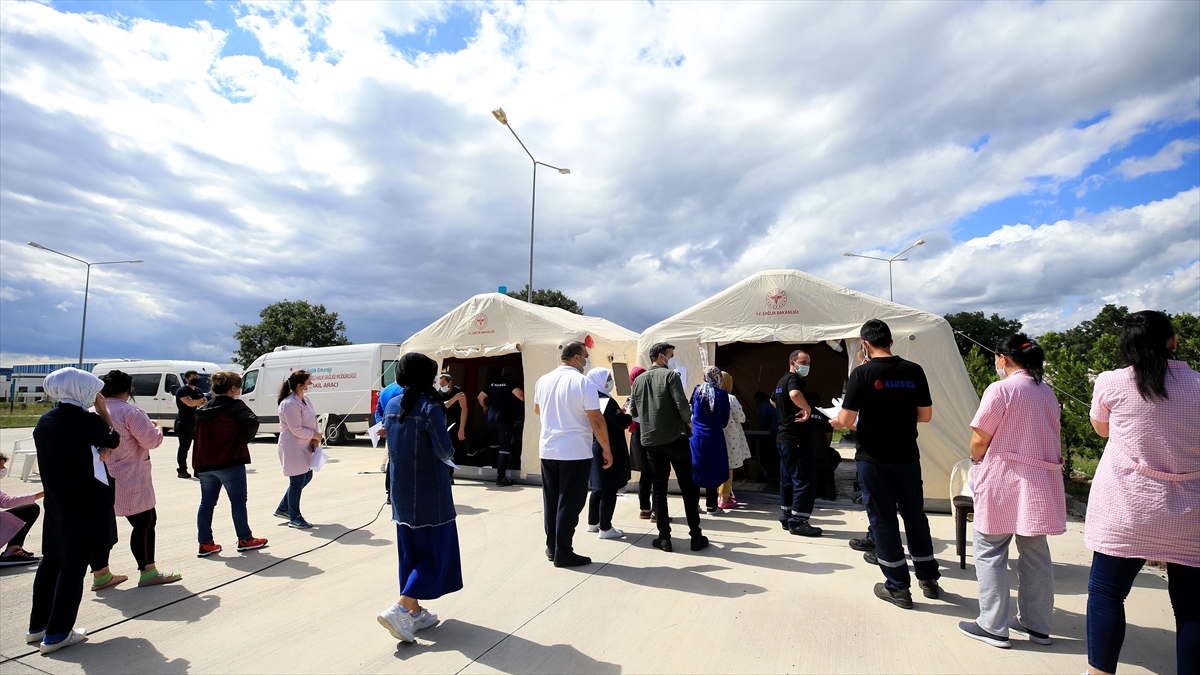 Trakya’da OSB çalışanları aşılama faaliyetlerine yoğun ilgi gösteriyor