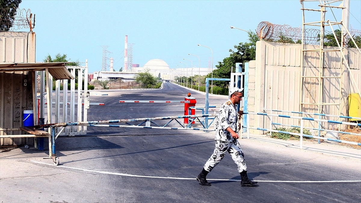 İran’daki Buşehr nükleer elektrik santralinin faaliyeti ‘acil durum’ üzerine durduruldu