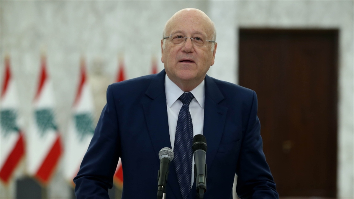 Lübnan’da hükümeti kurma görevi eski Başbakan Mikati’ye verildi