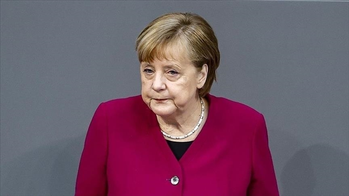 Merkel, Afganistan konusunda Türkiye ile yakından çalışılması gerektiğini söyledi