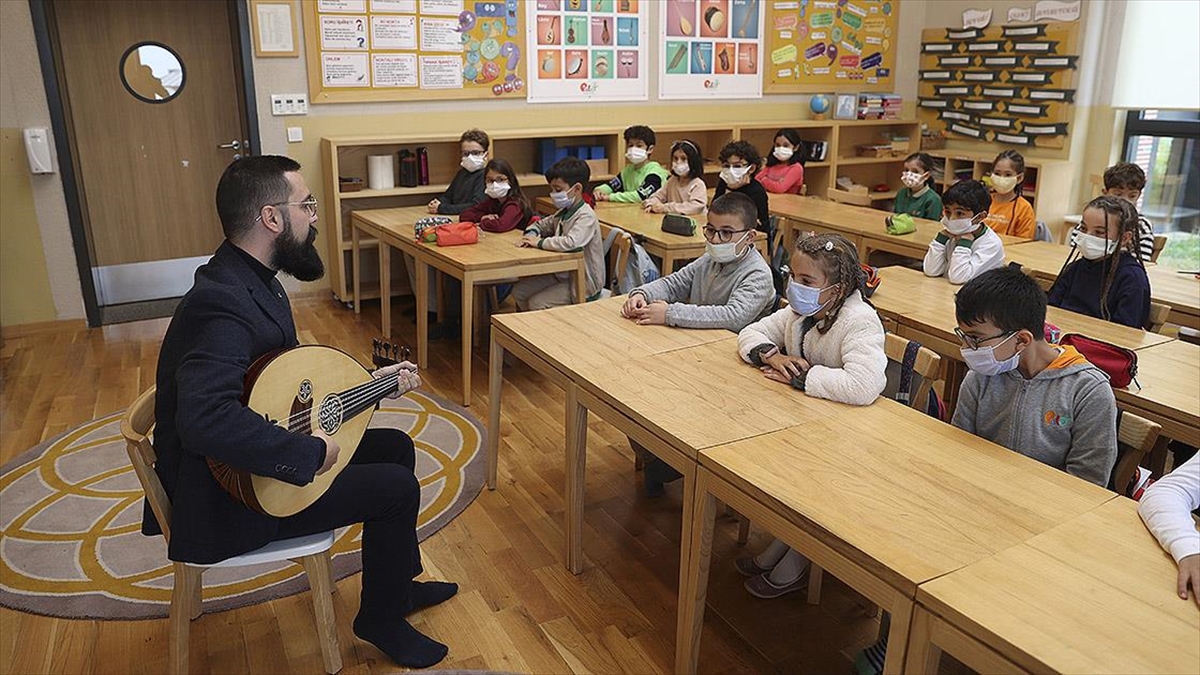 Türkiye’nin gelecekteki sanatçıları bu okulda yetişiyor