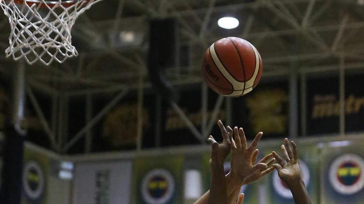 FIBA Kadınlar Avrupa Ligi’nde derbi heyecanı