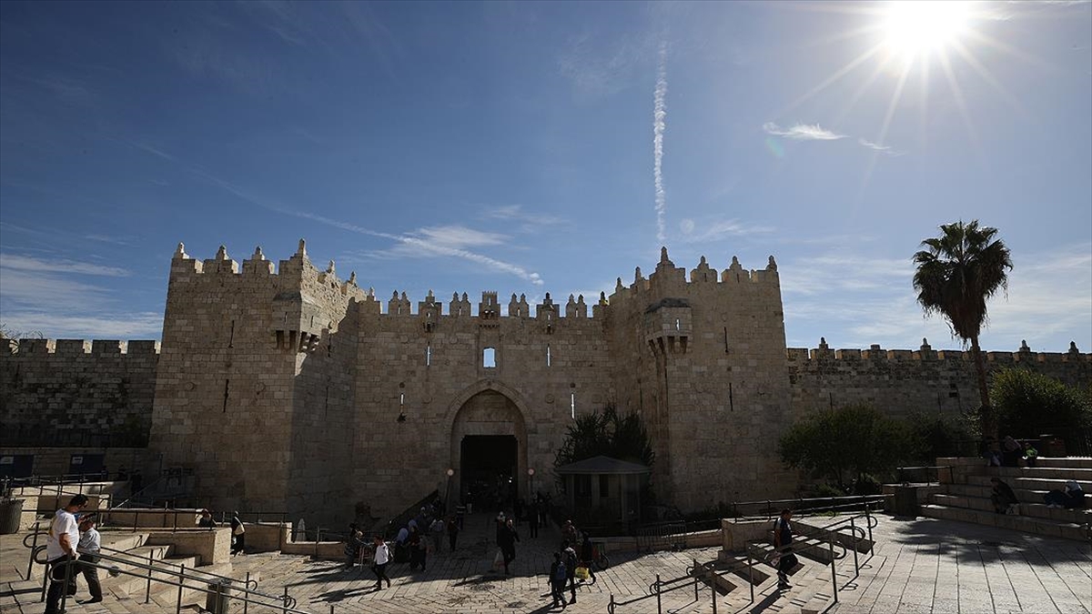 İsrail işgalinin hayatı zor hale getirdiği mukaddes şehir: Kudüs