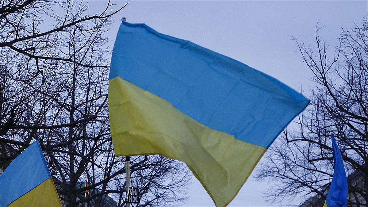 Ukrayna parlamentosu OHAL kararını kabul etti