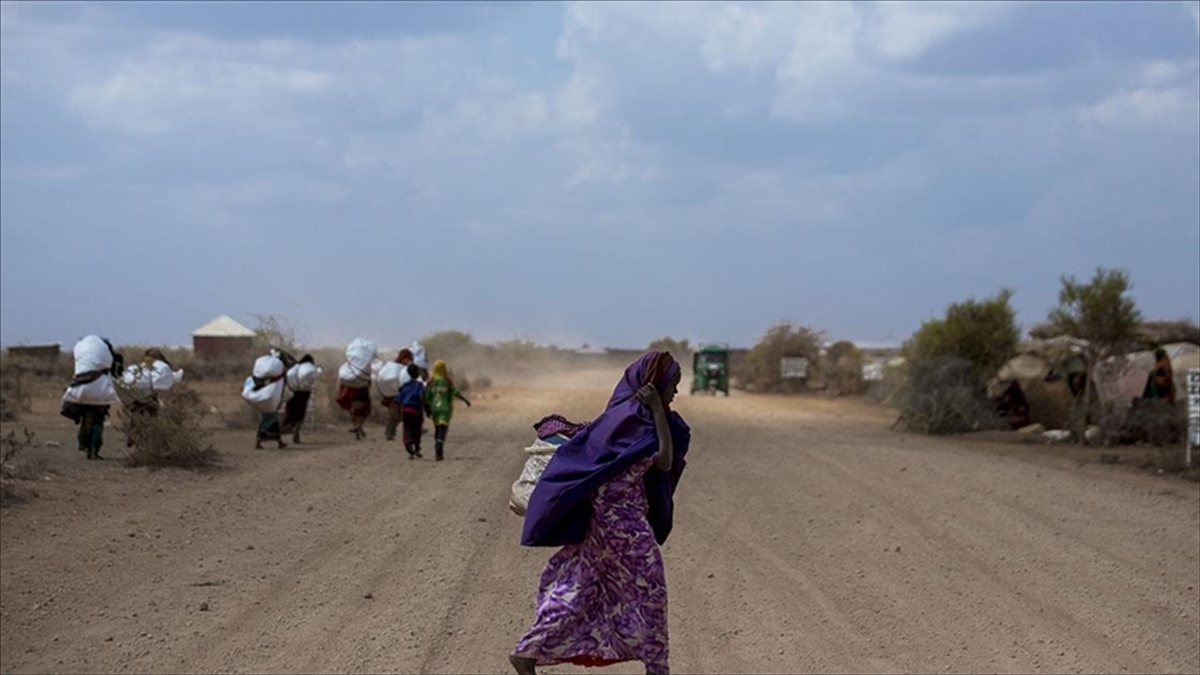 Doğu Afrika’da yüzlerce kişi göç yolunda öldü ya da kayboldu