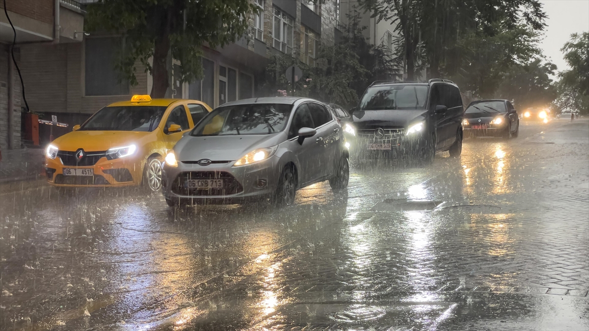 Ankara’da yarın kuvvetli gök gürültülü sağanak bekleniyor