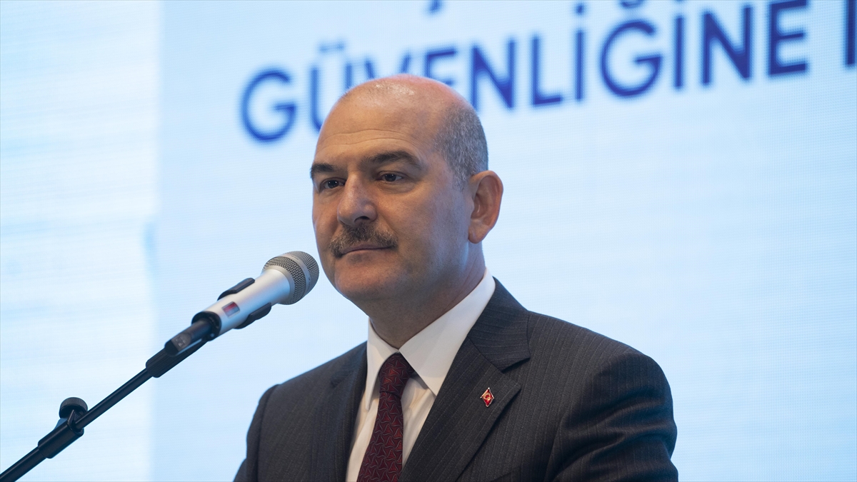 İçişleri Bakanı Soylu: 2017-2022 arasındaki dönemde, okul çevrelerine 3,5 milyon insan kontrol edildi