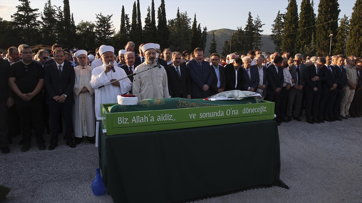 İskeçe Seçilmiş Müftüsü Ahmet Mete’nin cenazesi toprağa verildi