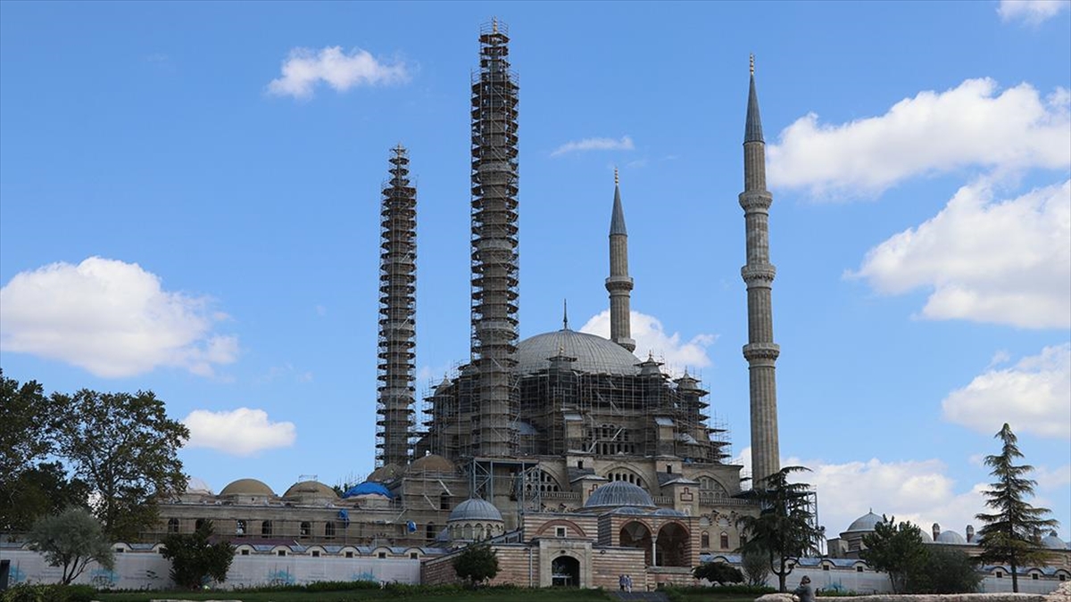 Selimiye Camisi’nin eksik çinileri restorasyon kapsamında tamamlanacak