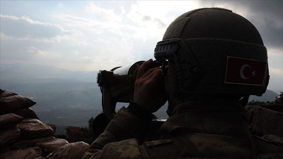 Erzurum’da PKK’lı terörist ikna yoluyla teslim oldu