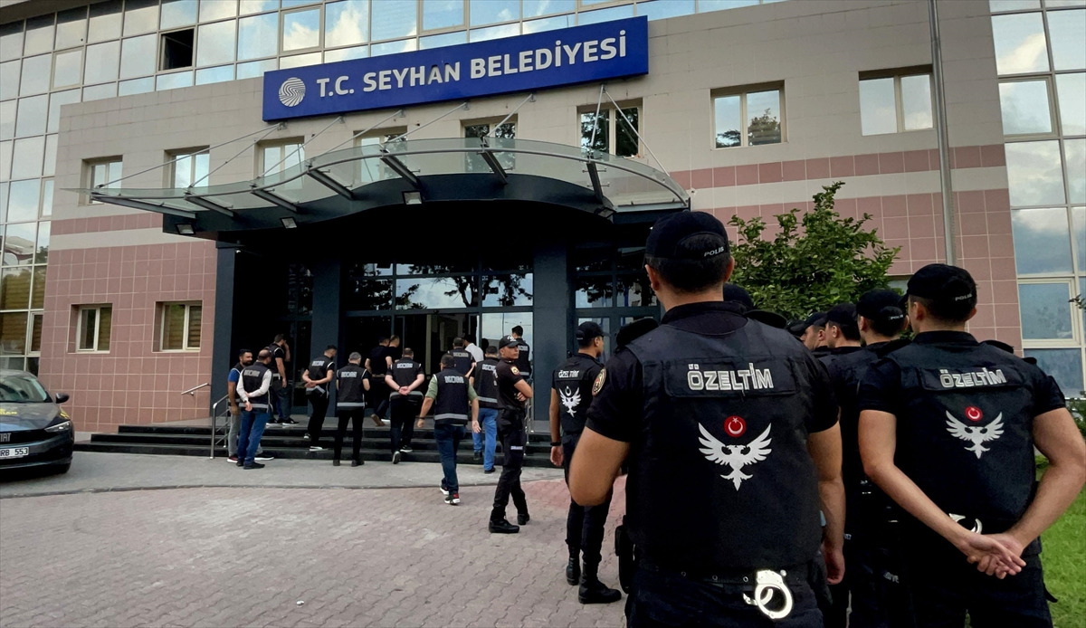 Adana’da, Seyhan ve Çukurova belediyelerindeki usulsüzlüklerle ilgili 58 şüpheli yakalandı