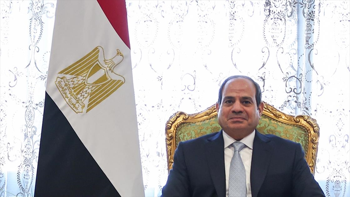 Mısır Cumhurbaşkanı Sisi: İsrail’in tepkisi meşru müdafaanın ötesine geçerek toplu cezalandırmaya dönüştü