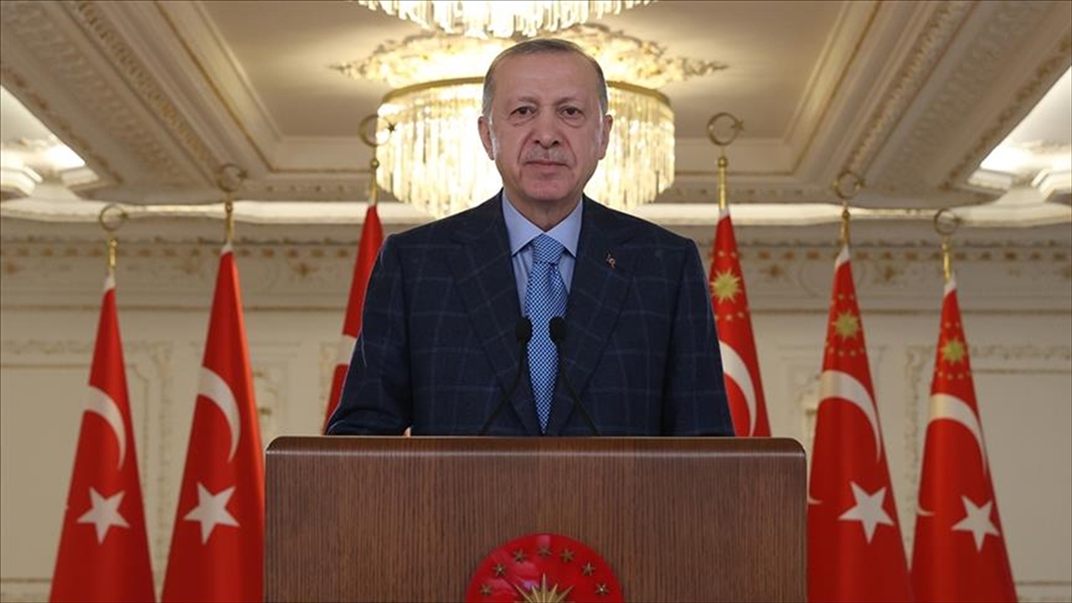 Cumhurbaşkanı Erdoğan Azerbaycan’ın Karabağ zaferini tebrik etti