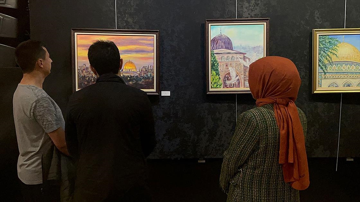 “Kudüs, Taşlar ve Kuşlar” sergisi Dolmabahçe Sanat Galerisi’nde açıldı