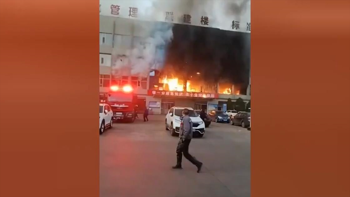Çin’de binada çıkan yangında 26 kişi öldü