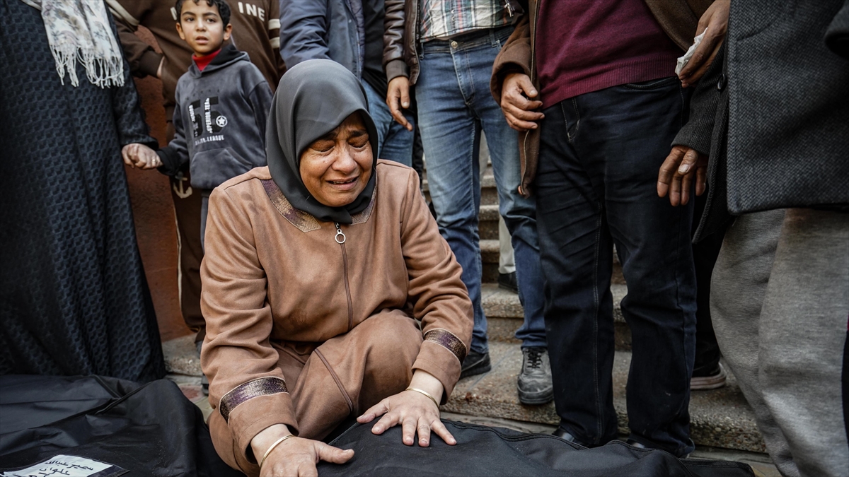 İsrail’in Gazze’ye düzenlediği saldırılarda can kaybı 21 bin 110’a çıktı