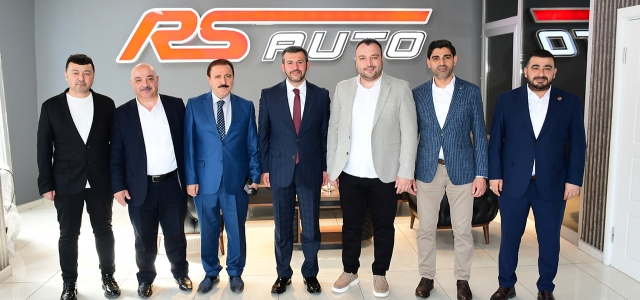 Karabük Belediye Başkanı Özkan Çetinkaya RS Motor’un Açılışına Katıldı