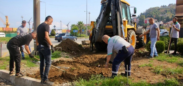 Belediye Ekipleri Şehrin Dört Bir Yanında