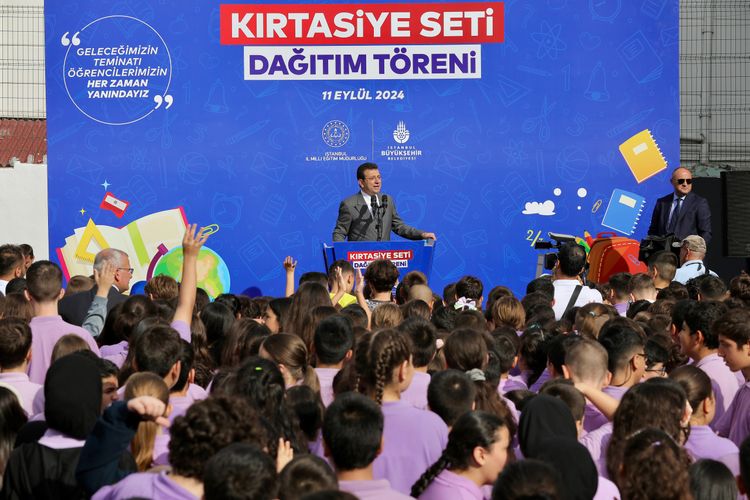 40 Bin Öğrenciye Kırtasiye Seti Dağıtımı Başladı