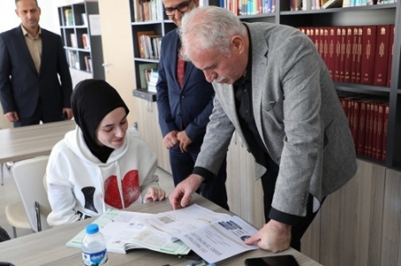 Aile Yaşam Merkezi Kütüphane Ve Etüt Merkezi Öğrencilerin Tercihi Olmaya Devam Ediyor
