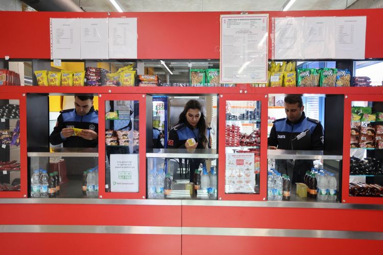 İBB Zabıta Ekiplerinin Kantin Denetimleri Sürüyor