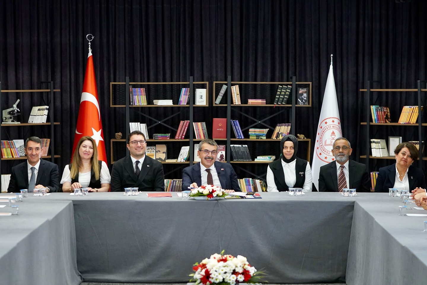 Millî Eğitim Bakanı Yusuf Tekin, Eğitimcilere Hitap Etti