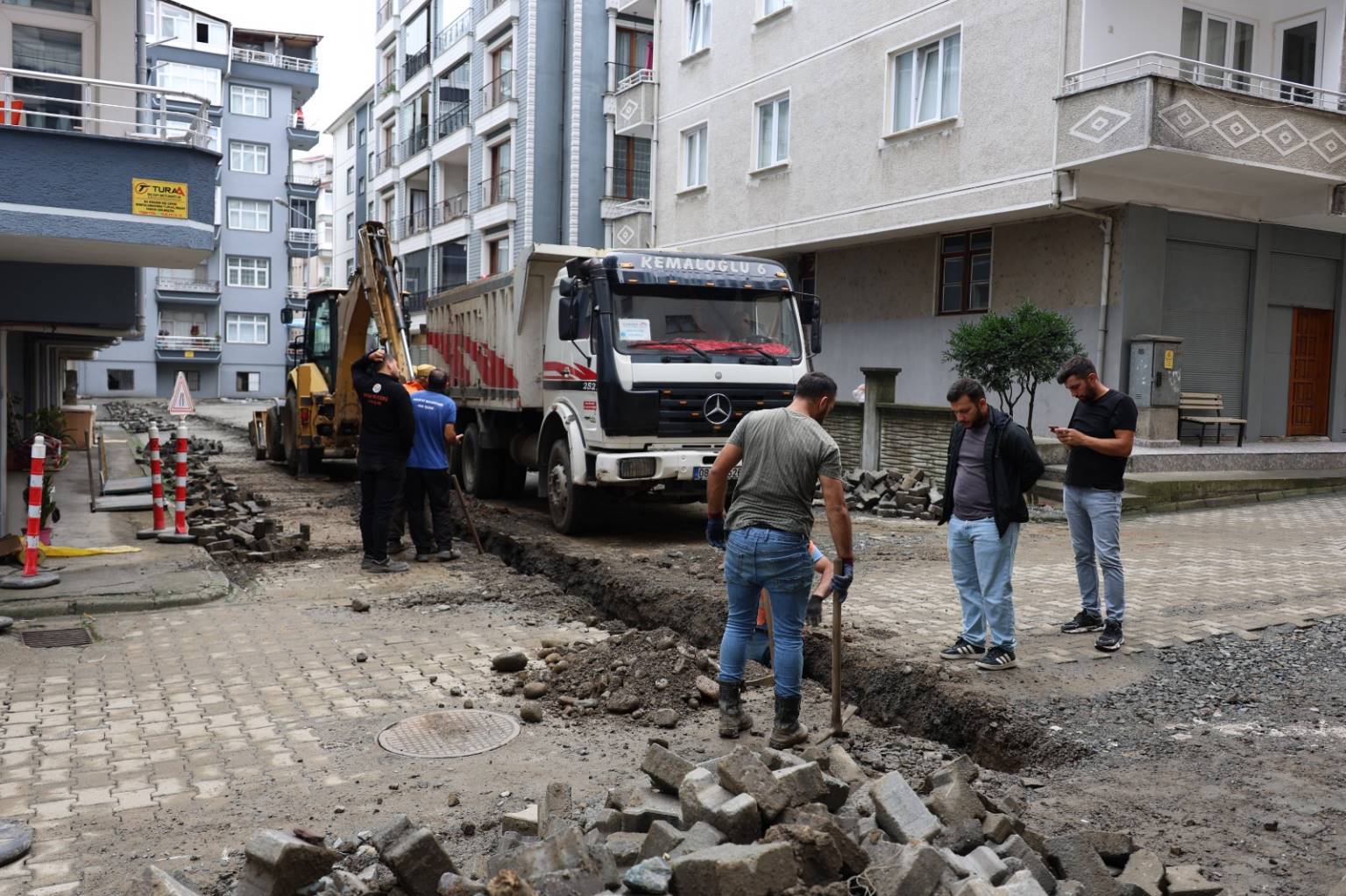 Arhavi’de Doğalgaz Çalışmaları Tüm Hızıyla Sürüyor