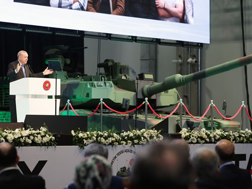 “Savunma sanayinde tam bağımsız Türkiye hedefine doğru sağlam adımlarla ilerliyoruz”