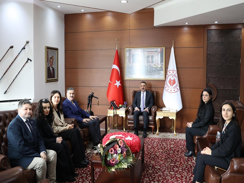Vali Hacıbektaşoğlu, İl Kültür ve Turizm Müdürü Taner Dursun ve Beraberindeki Heyeti Kabul Etti