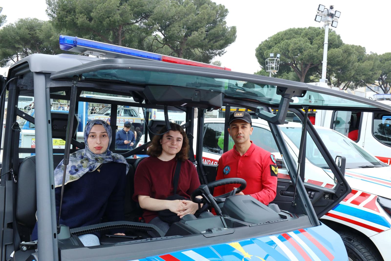 Aydın İl Jandarma Komutanlığı EGEKAF 2026’da Gençlerle Bir Araya Geldi