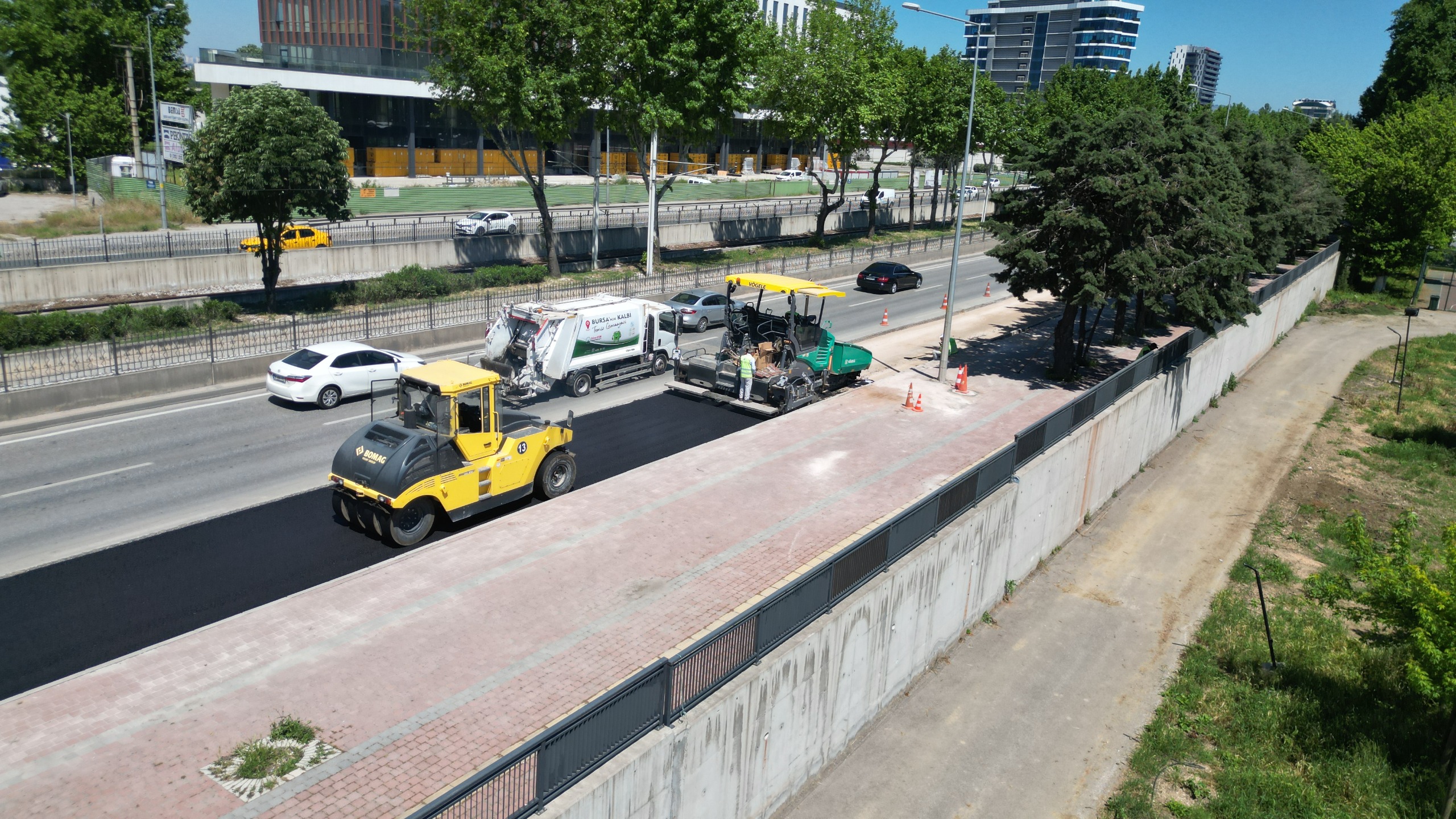 İstanbul Yolu’nda hummalı asfalt çalışması