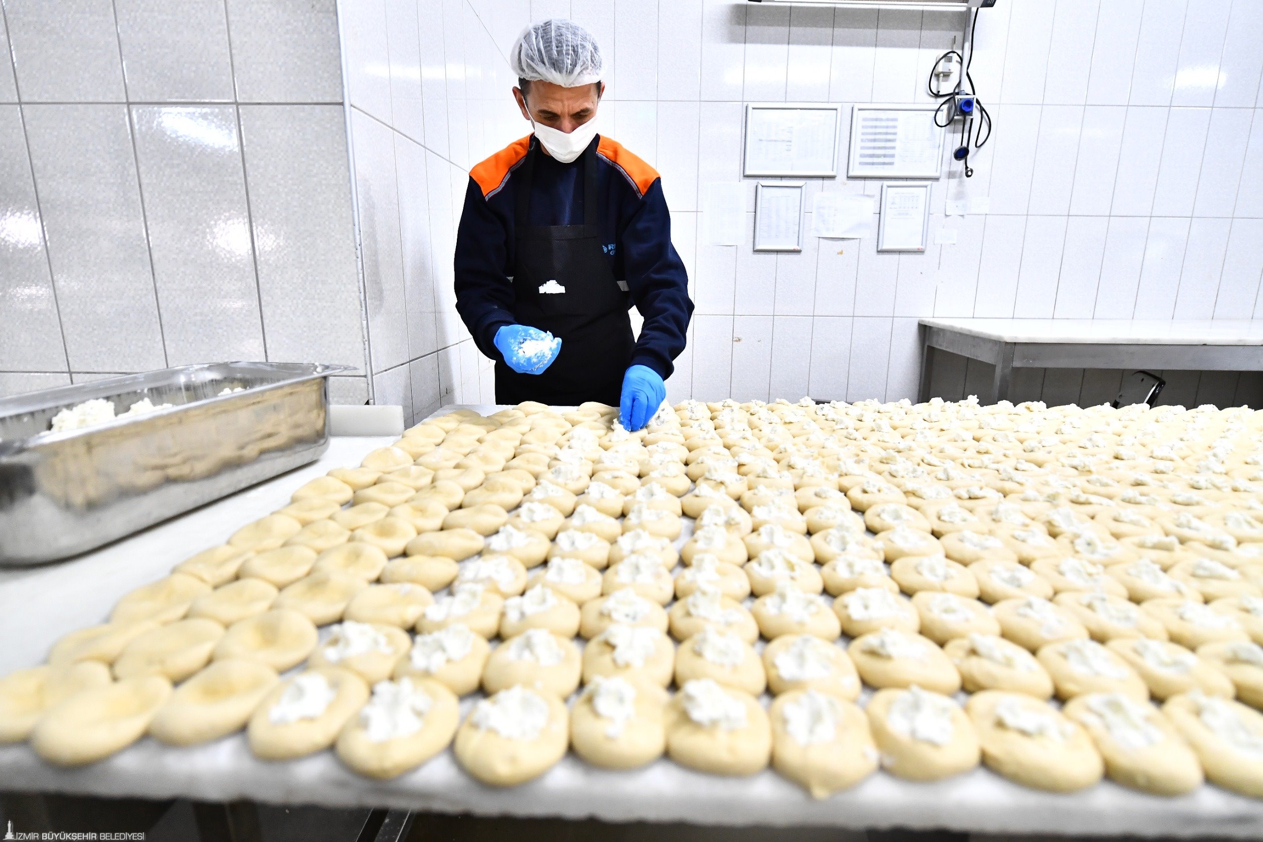 Velilerin gönlü rahat, miniklerin karnı tok