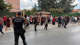 Konya Büyükşehir Zabıtası Okul Çıkışlarında Öğrencilerin Güvenliğini Sağlıyor