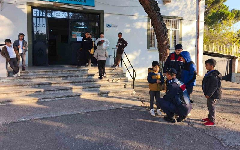 Bilecik’te 20 Okul Çevresinde Jandarma Denetimi Riskleri Önlemeyi Amaçladı